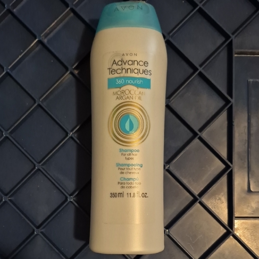 Avon Advance Techniques Moroccan Argan Oil Shampoo - Cream and Blue